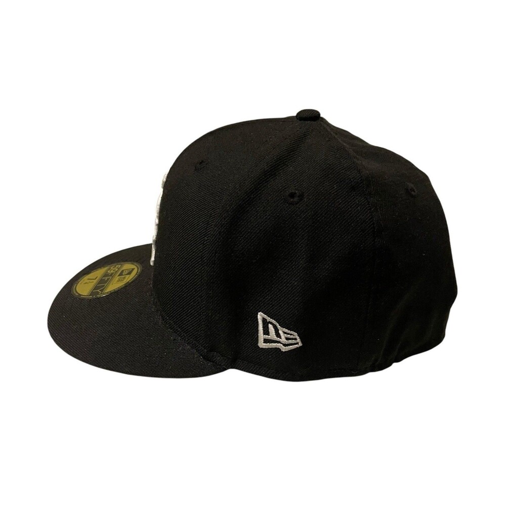 New Era 59Fifty Chicago White Sox Black Fitted Cap Size 7 1/4 MLB - Picture 2 of 8